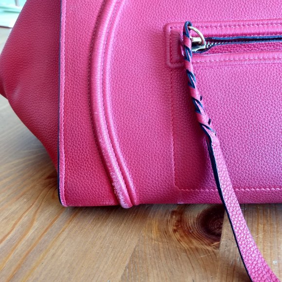 Celine Phantom M in Magenta Bullhide Calfskin - Picture 6 of 10